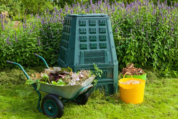 Comment bien gérer ses déchets verts ? Recyclage, compostage et ...
