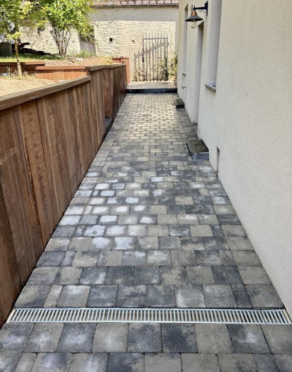Réalisation - Pavage en klinkers béton