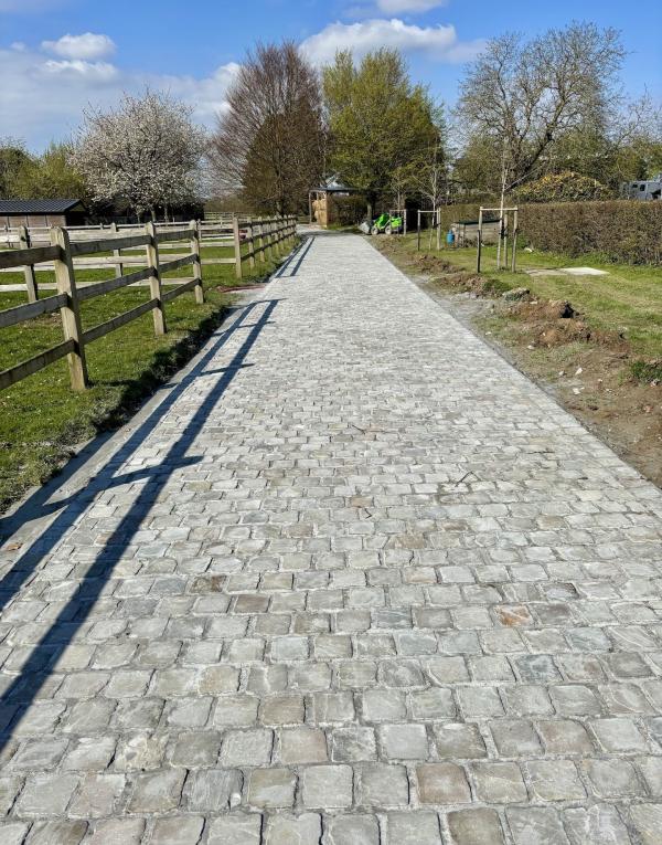 Réalisation - Pavage en pierre naturelle : Kandla, Pierre Bleue et Granite